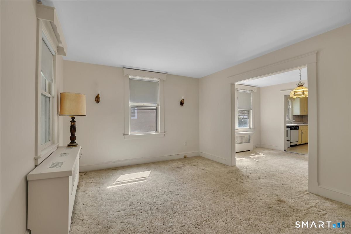 27 Fairview Avenue Middletown CT 06457