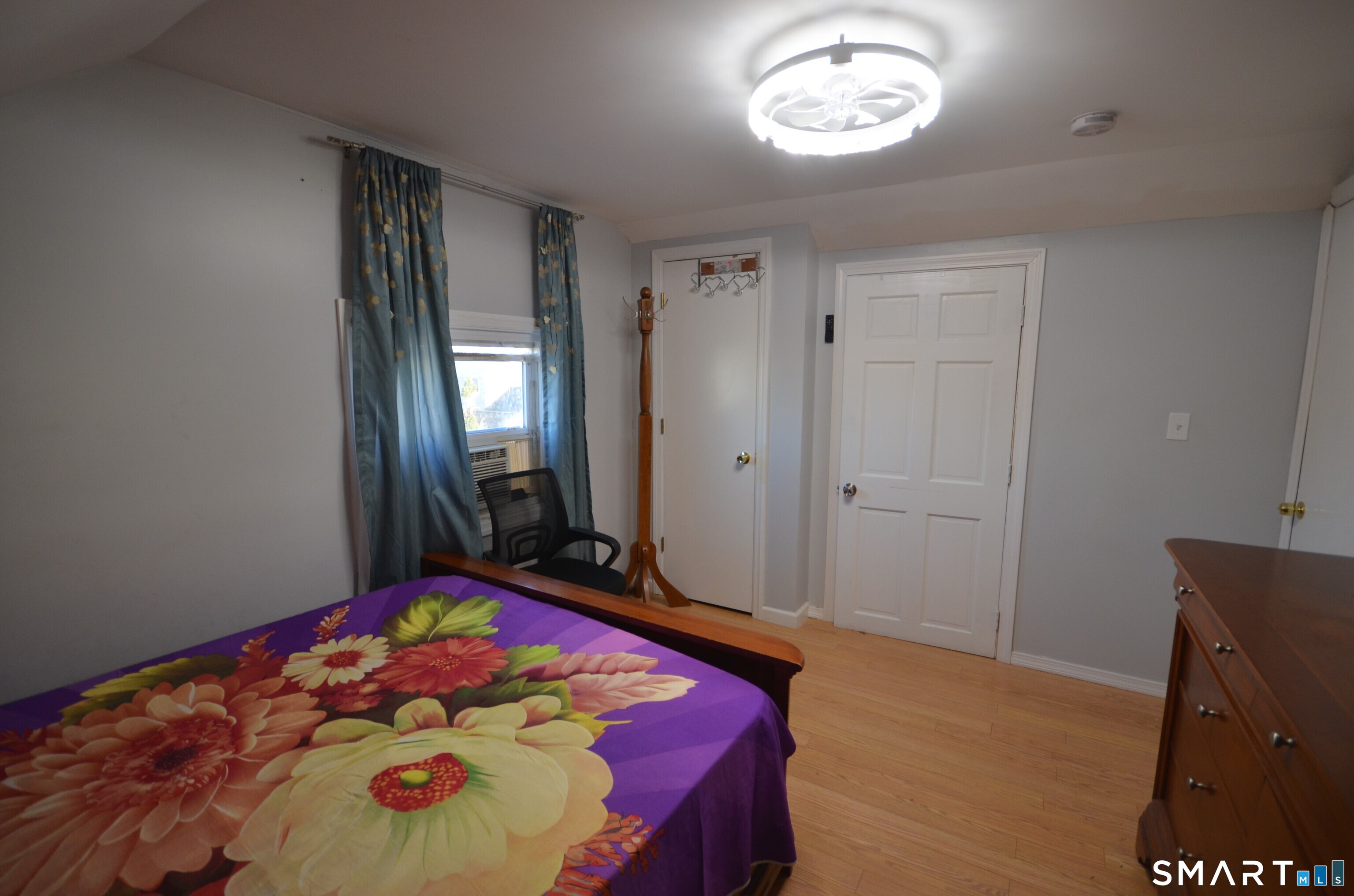 855 Burnsford Avenue Bridgeport CT 06606