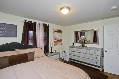 15 Kelsey Place Bloomfield CT 06002