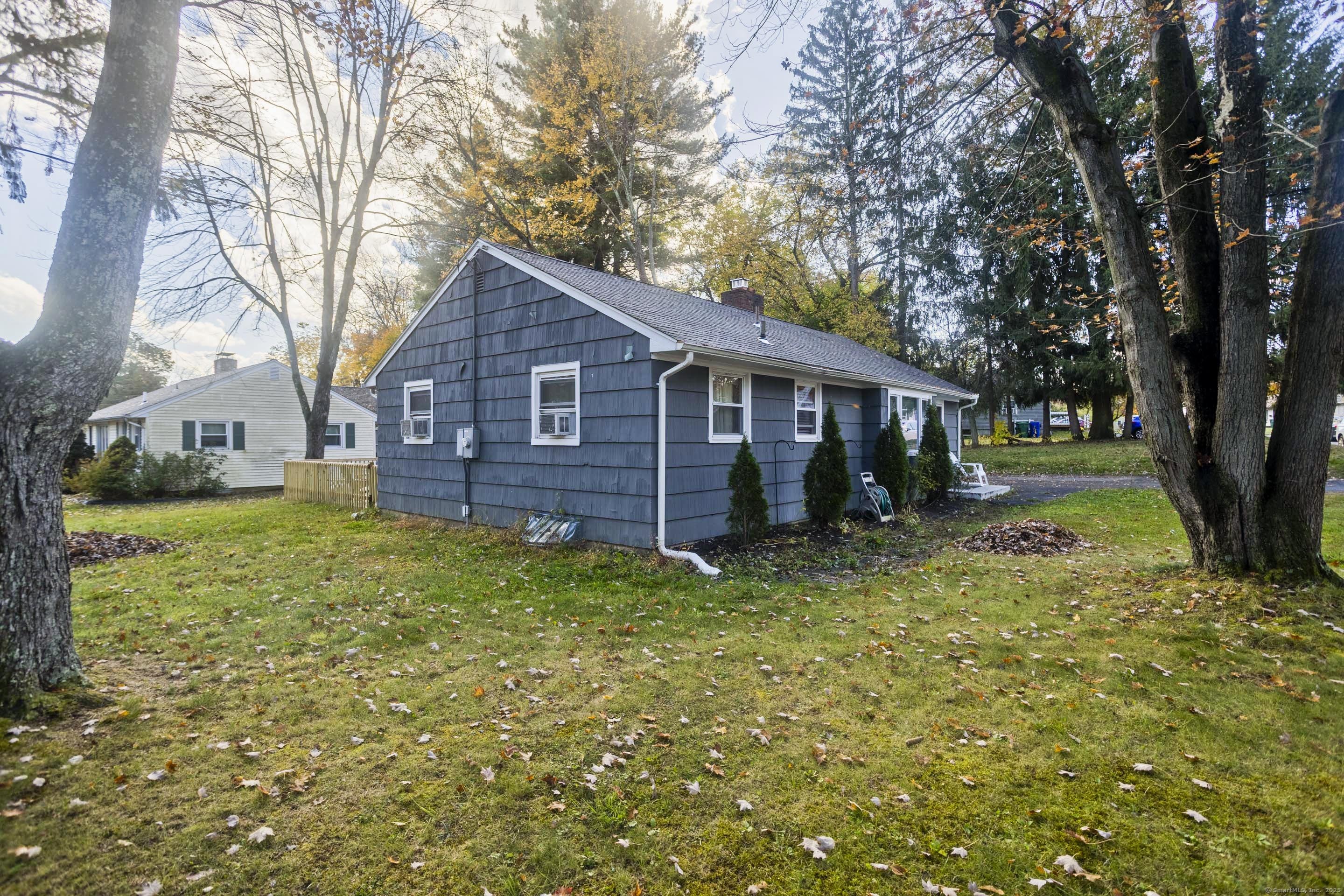 15 Kelsey Place Bloomfield CT 06002