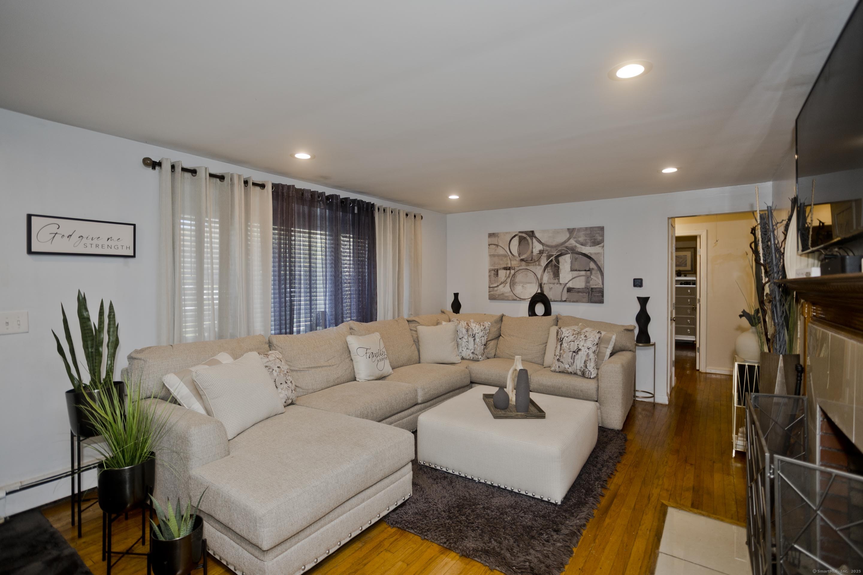 15 Kelsey Place Bloomfield CT 06002