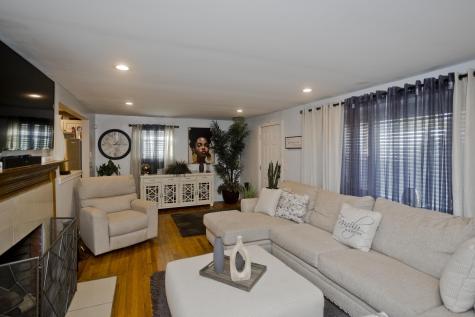 15 Kelsey Place Bloomfield CT 06002