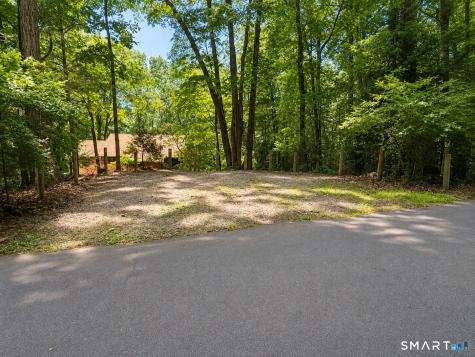 229 New Road Avon CT 06001