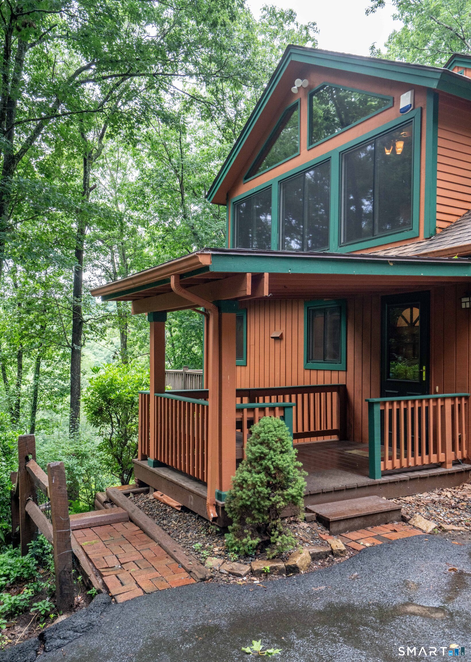 229 New Road Avon CT 06001