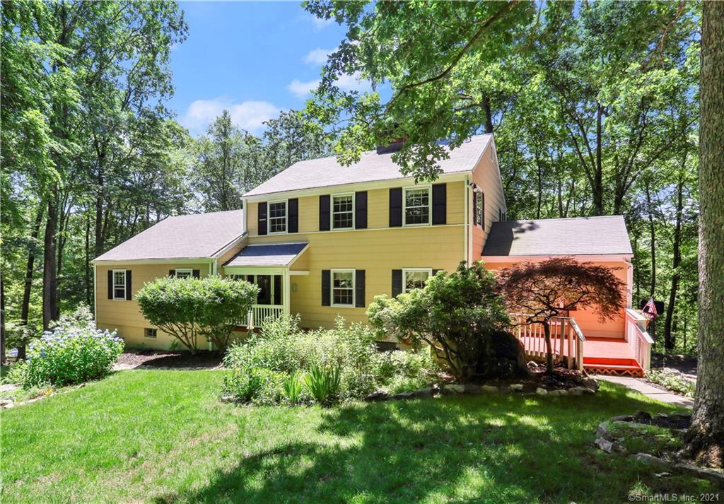 11 Dundee Road Stamford CT 06903