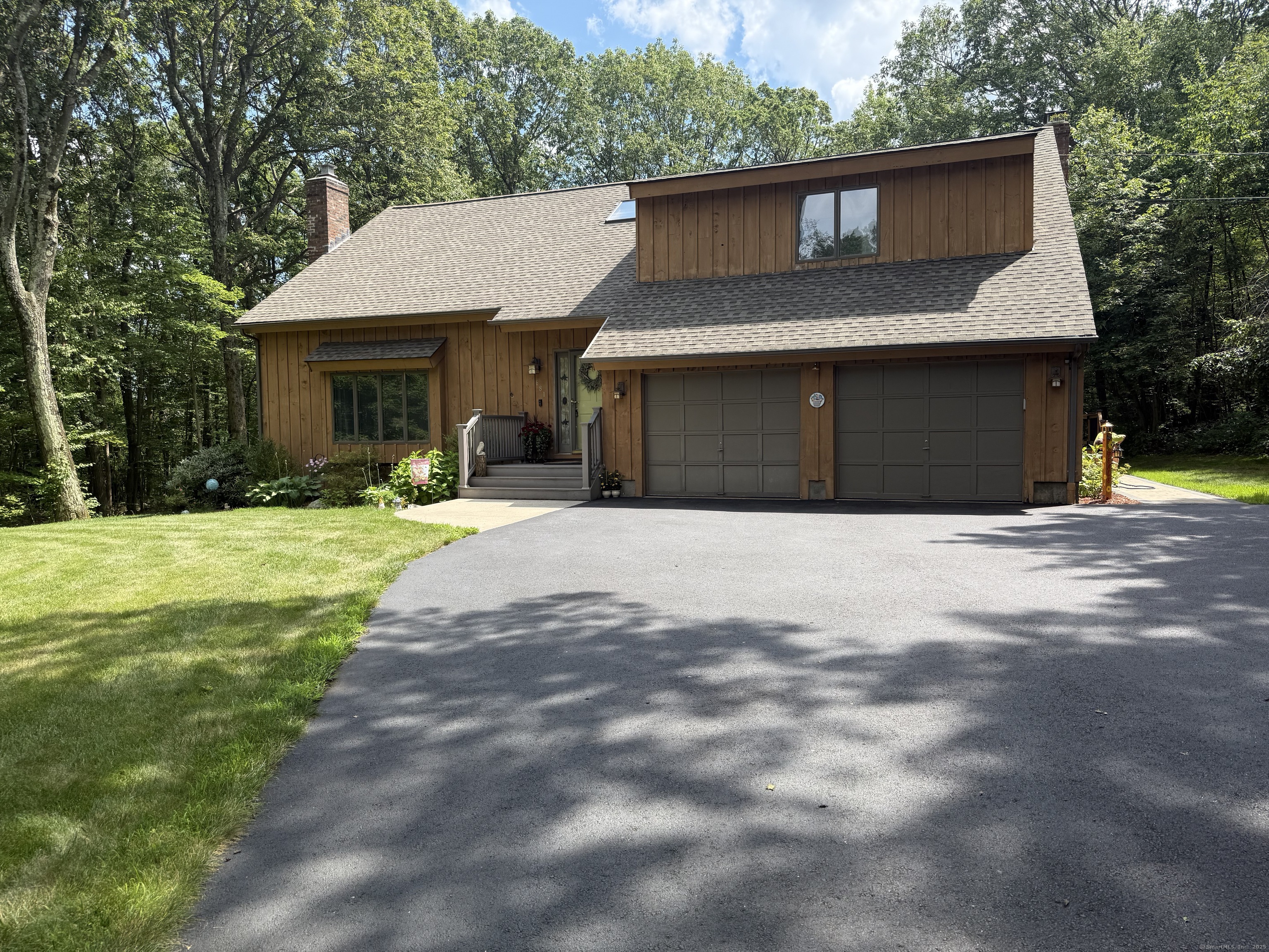 681 Willis Street Bristol CT 06010