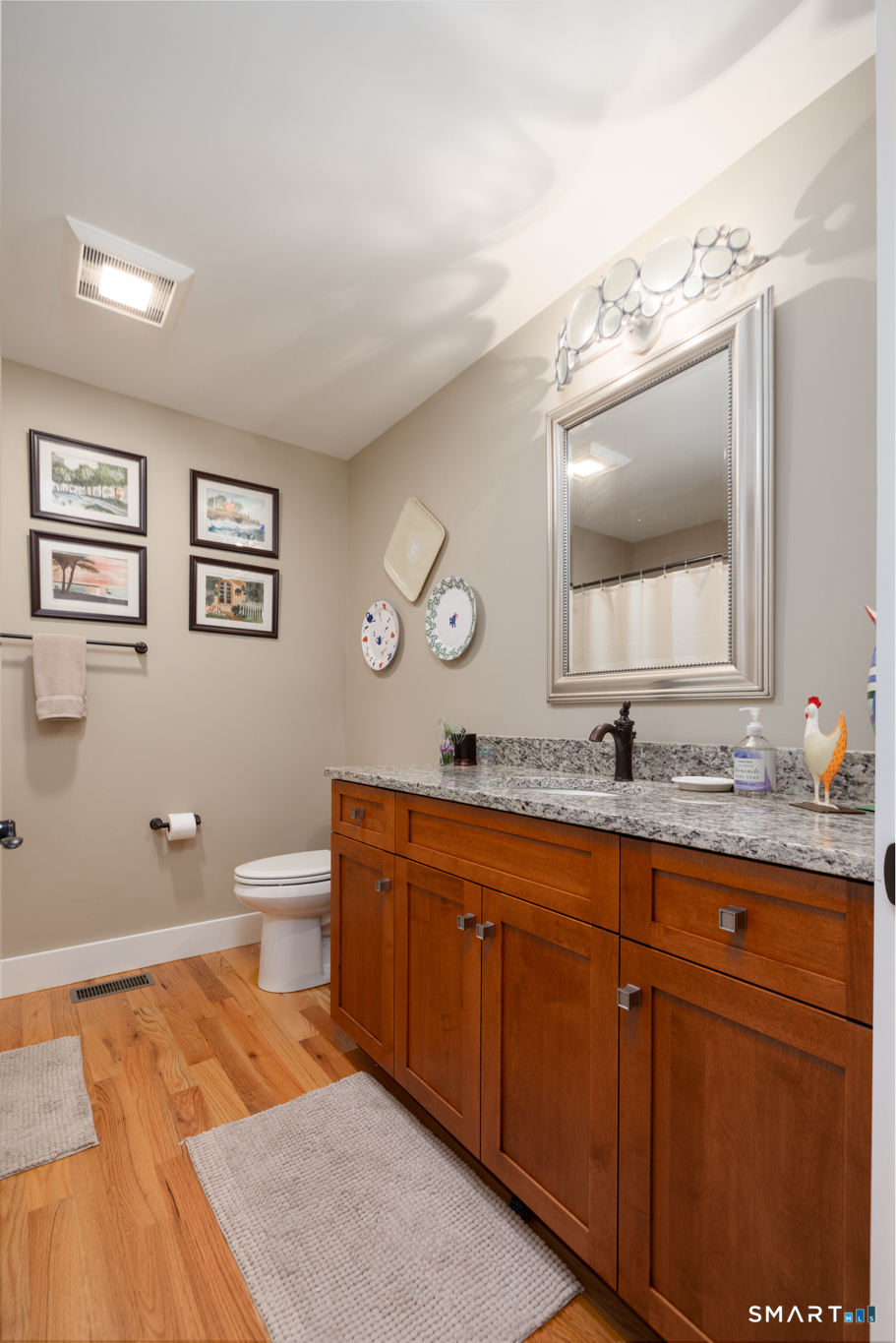 21 Yorkshire Court Farmington CT 06032