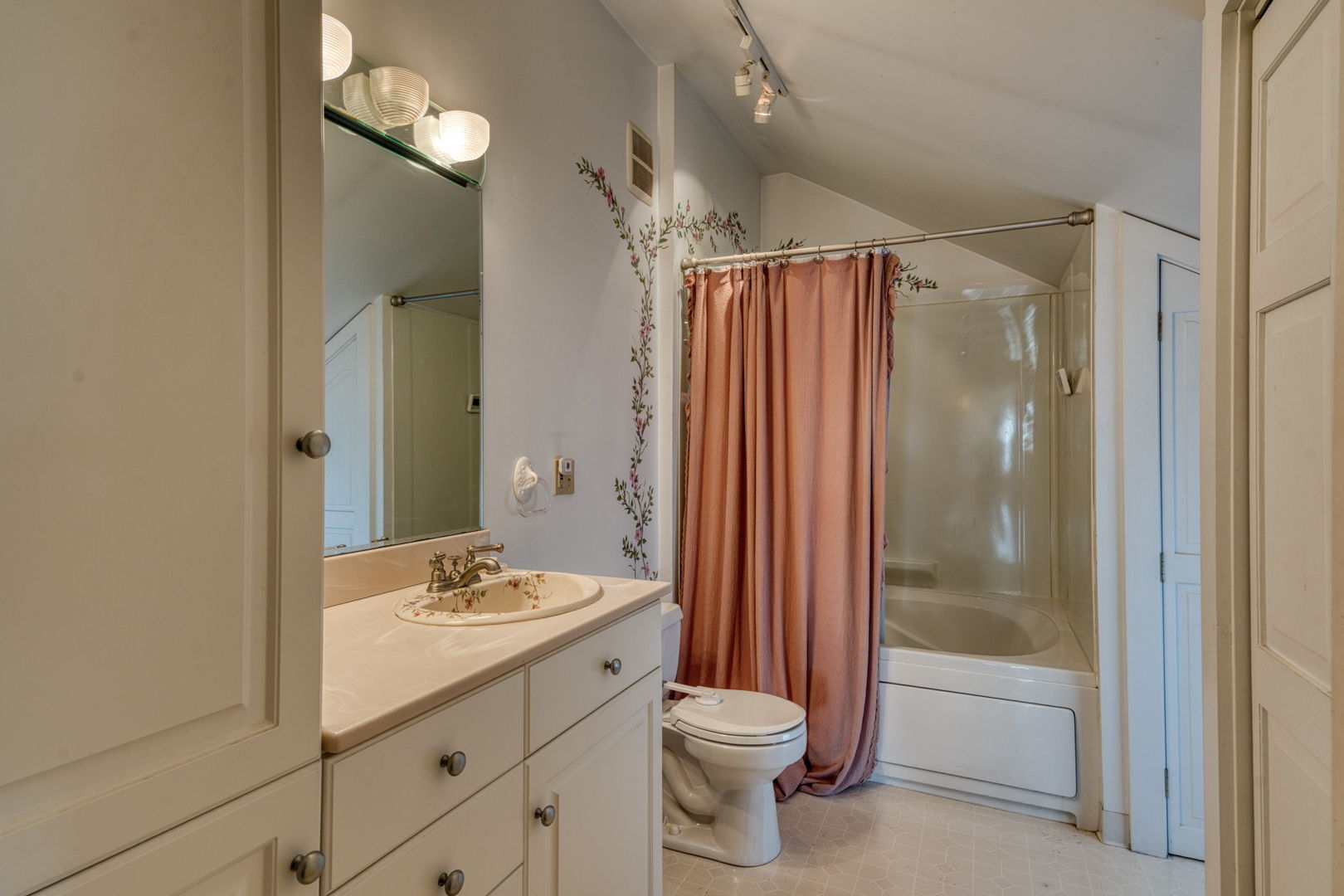 89 Maple Street Ellington CT 06029