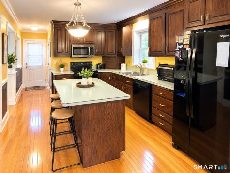 34 Dorothy Lane Plymouth CT 06786