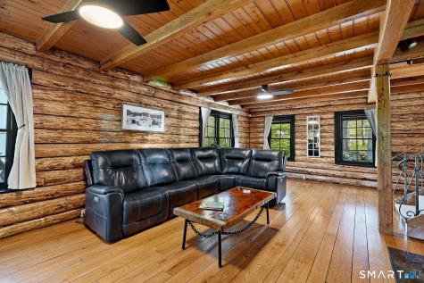 61 Mystic Road North Stonington CT 06359