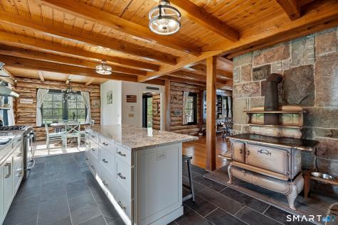 61 Mystic Road North Stonington CT 06359