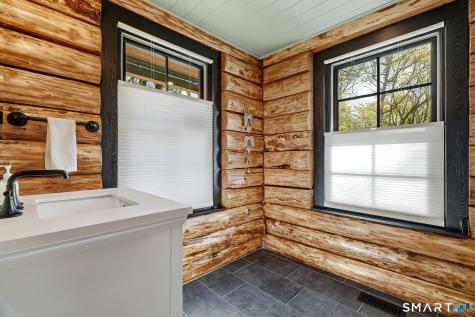 61 Mystic Road North Stonington CT 06359