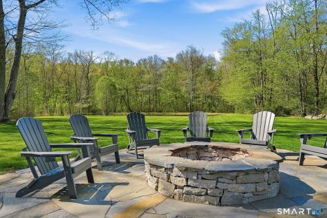 61 Mystic Road North Stonington CT 06359