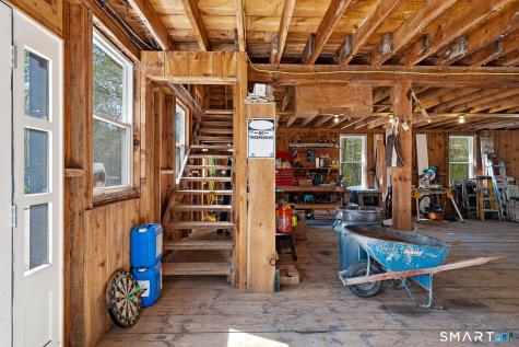 61 Mystic Road North Stonington CT 06359