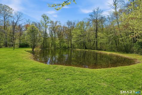 61 Mystic Road North Stonington CT 06359