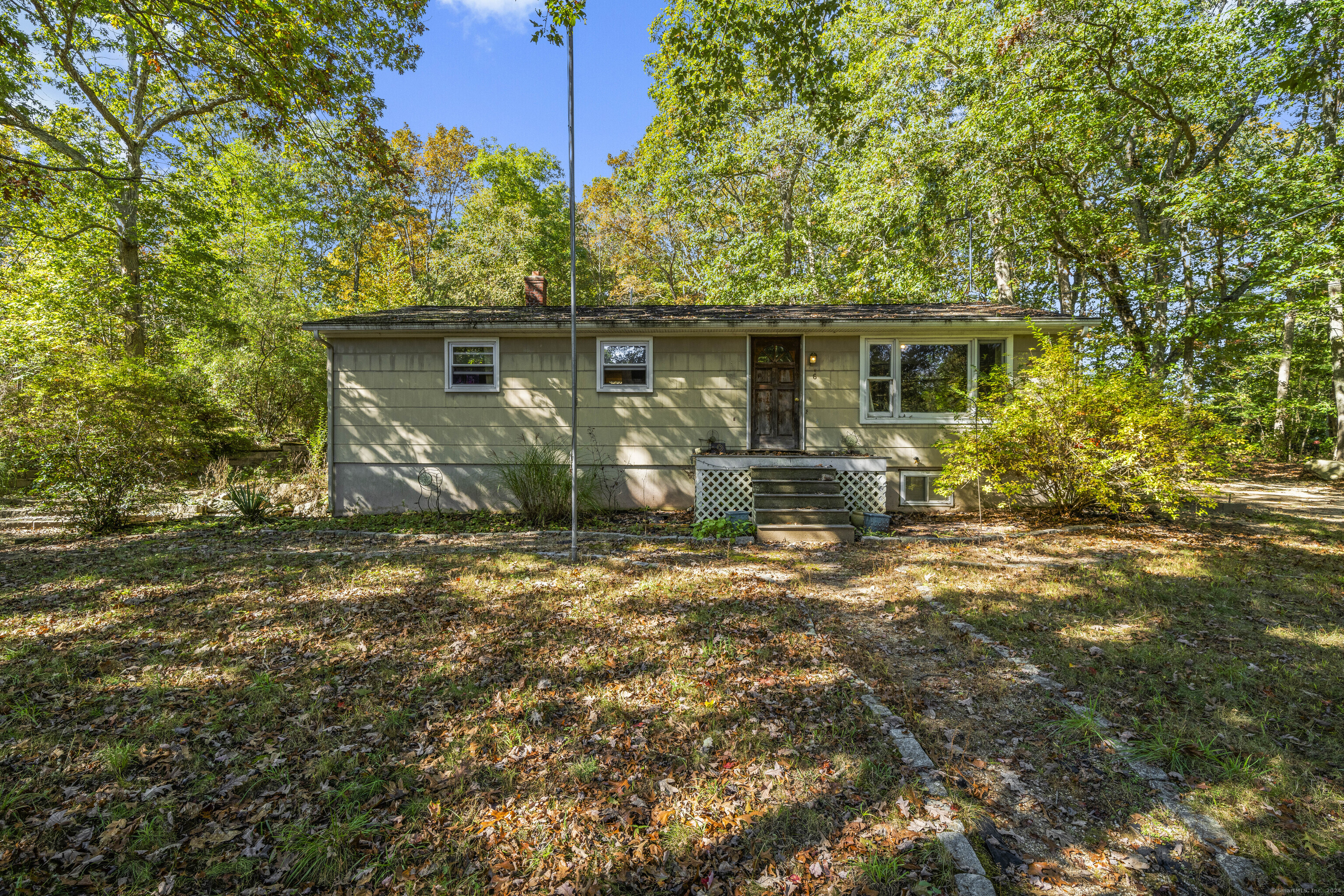 6 Woodland Road East Lyme CT 06357