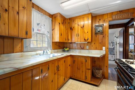 85 Longwood Drive East Haddam CT 06423