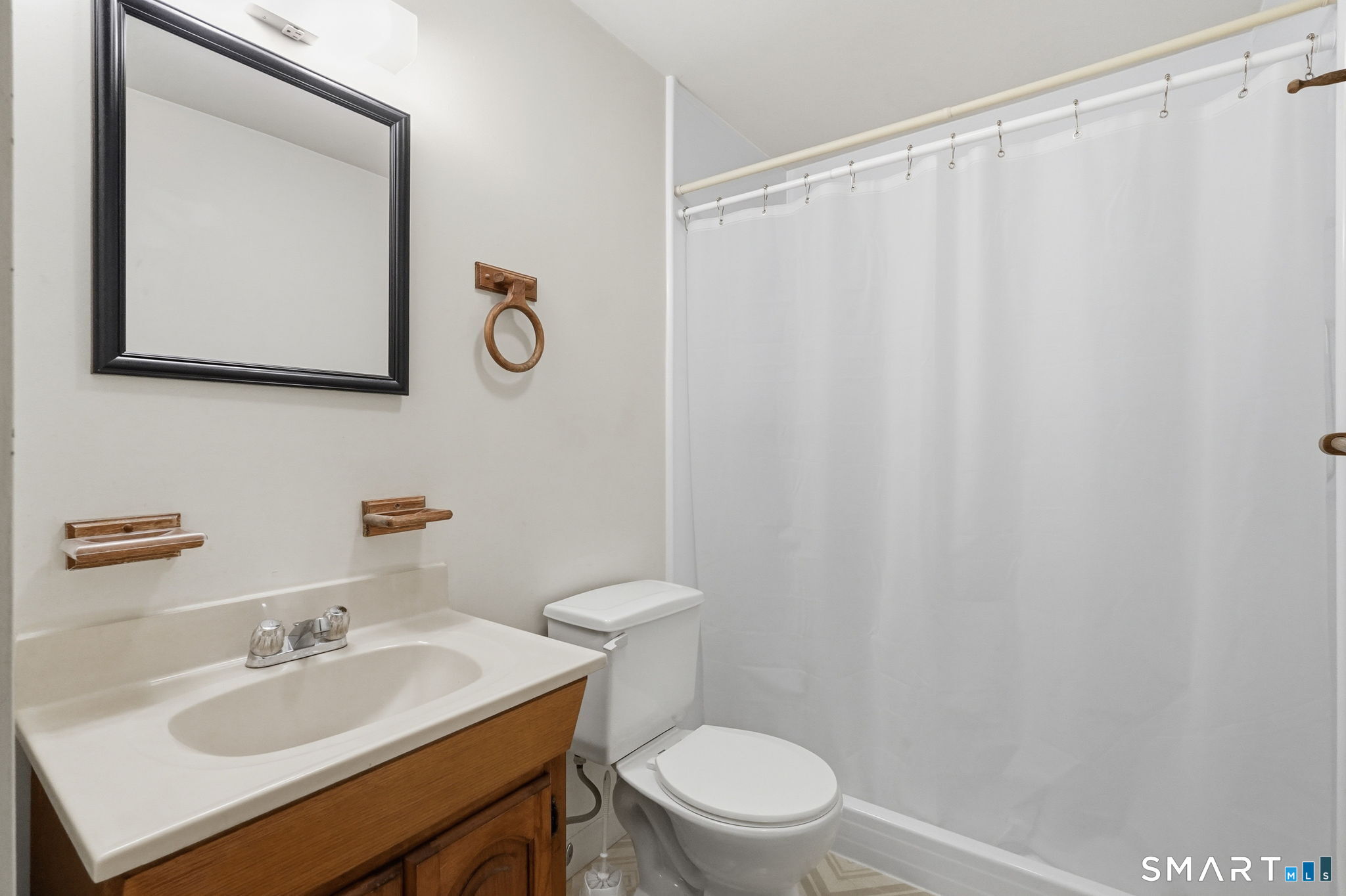 14 Jeralds Avenue Wallingford CT 06492