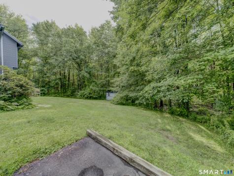 33 Habitat Lane Bloomfield CT 06002