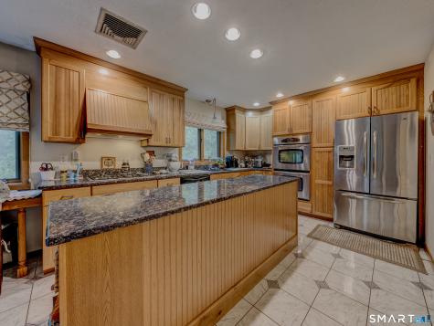 33 Habitat Lane Bloomfield CT 06002