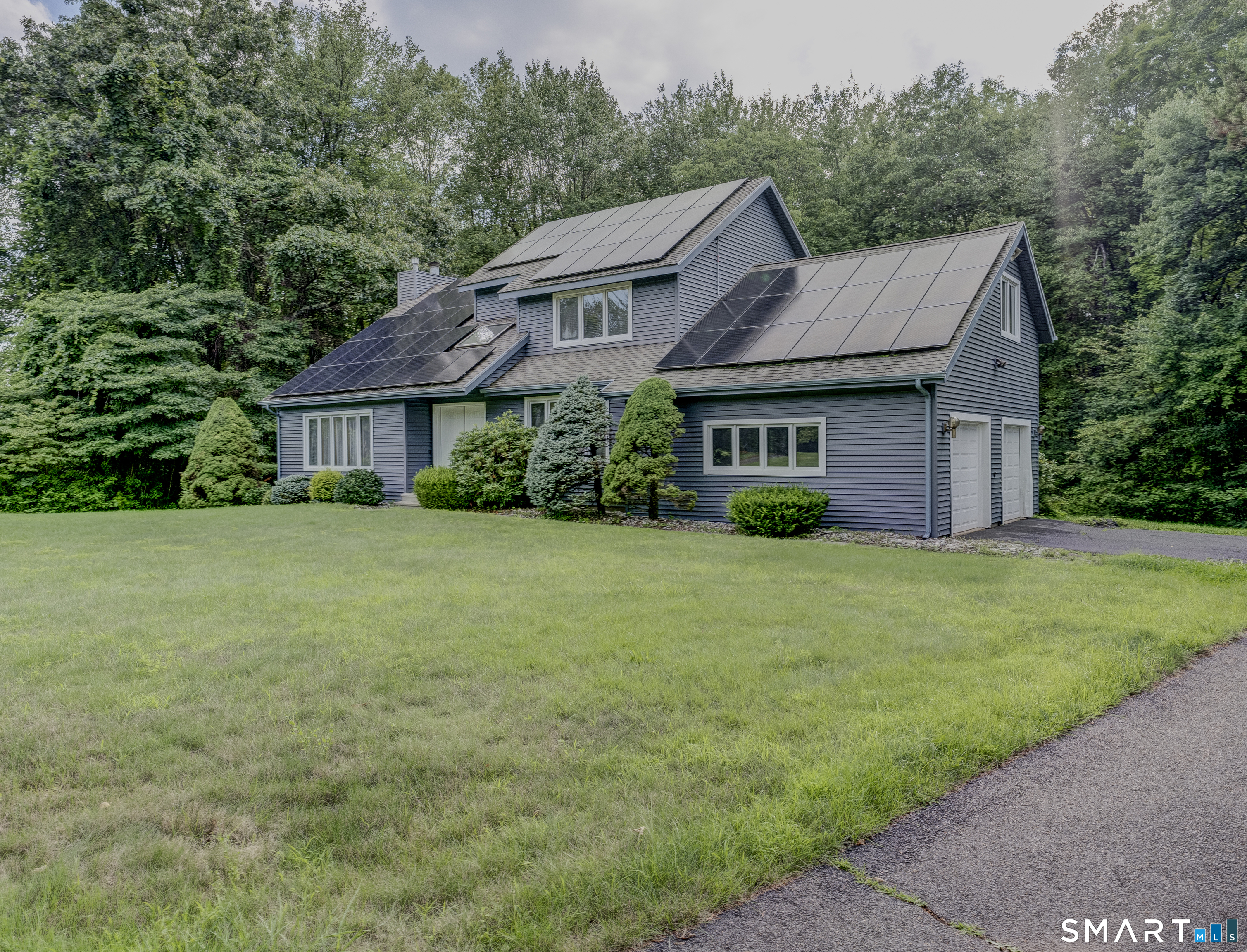 33 Habitat Lane Bloomfield CT 06002