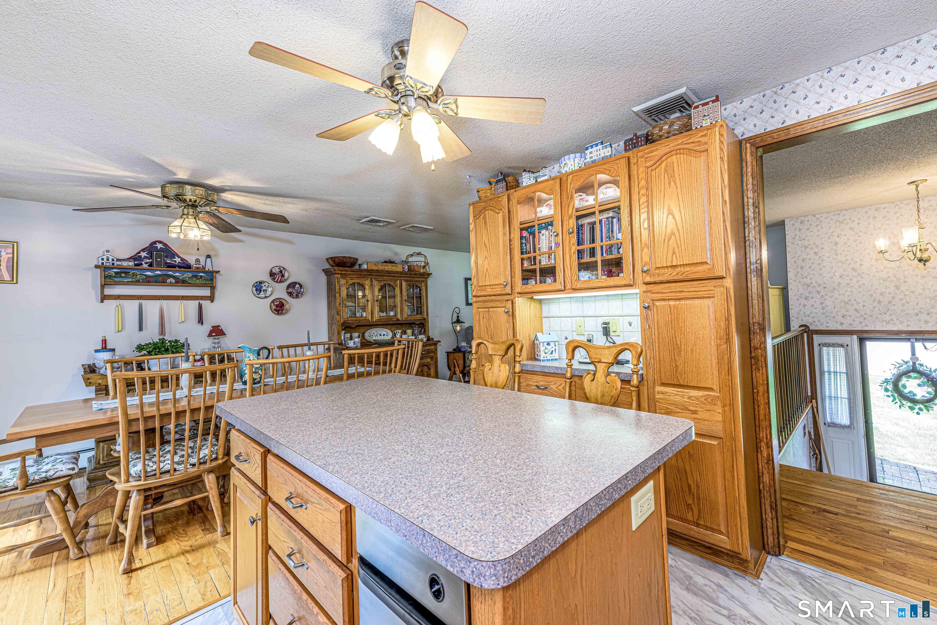 41 Rainbow Court Hamden CT 06514