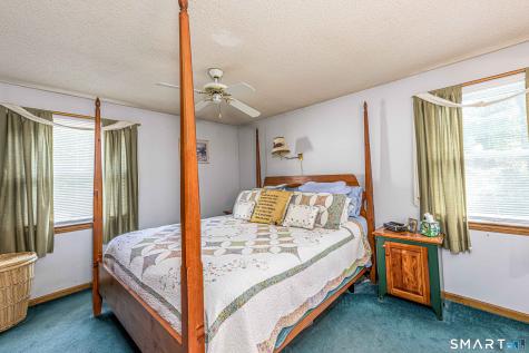 41 Rainbow Court Hamden CT 06514