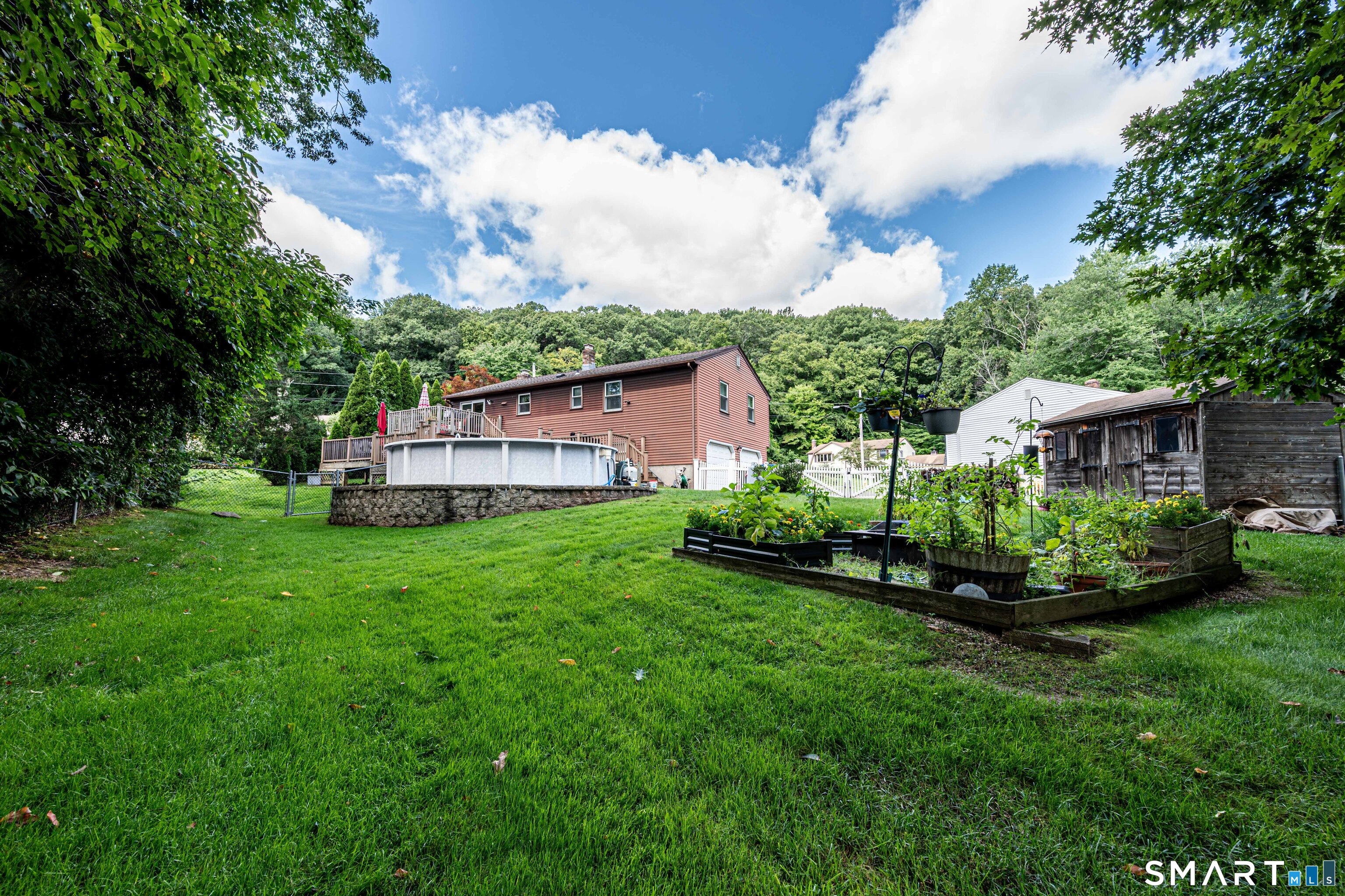 41 Rainbow Court Hamden CT 06514