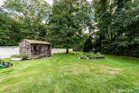 41 Rainbow Court Hamden CT 06514
