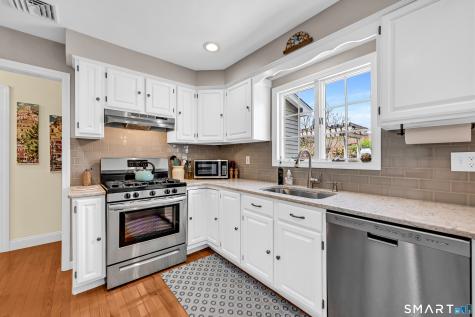 18 Carriage Drive Burlington CT 06013