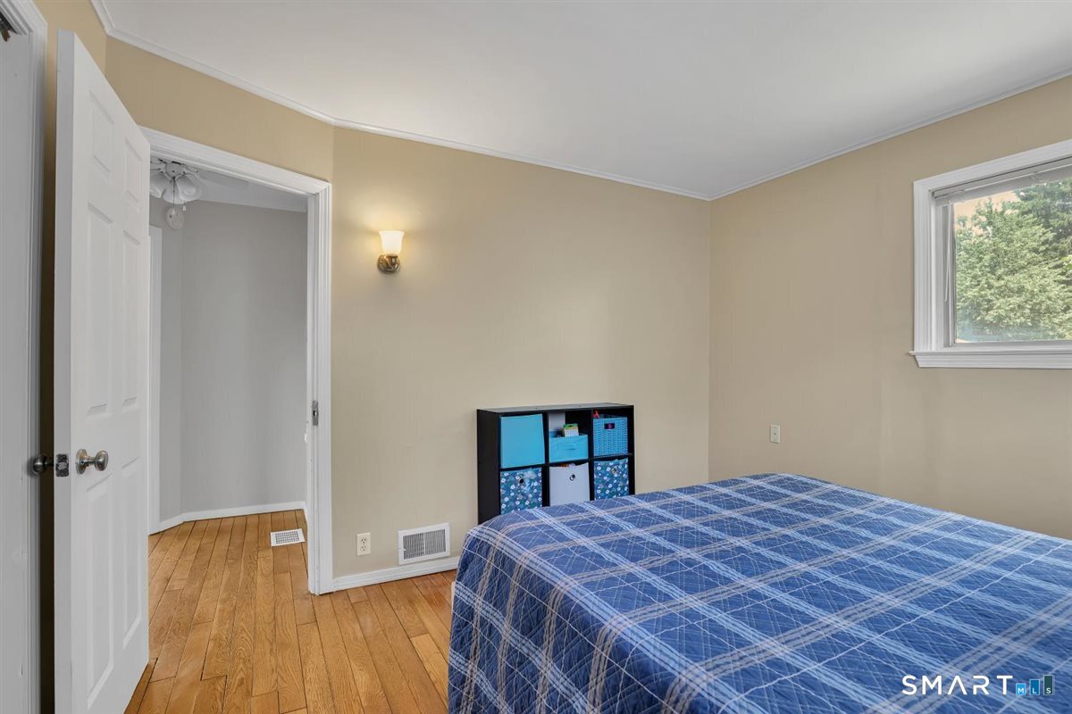 13 Predem Road Bristol CT 06010
