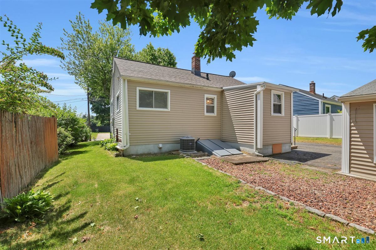13 Predem Road Bristol CT 06010