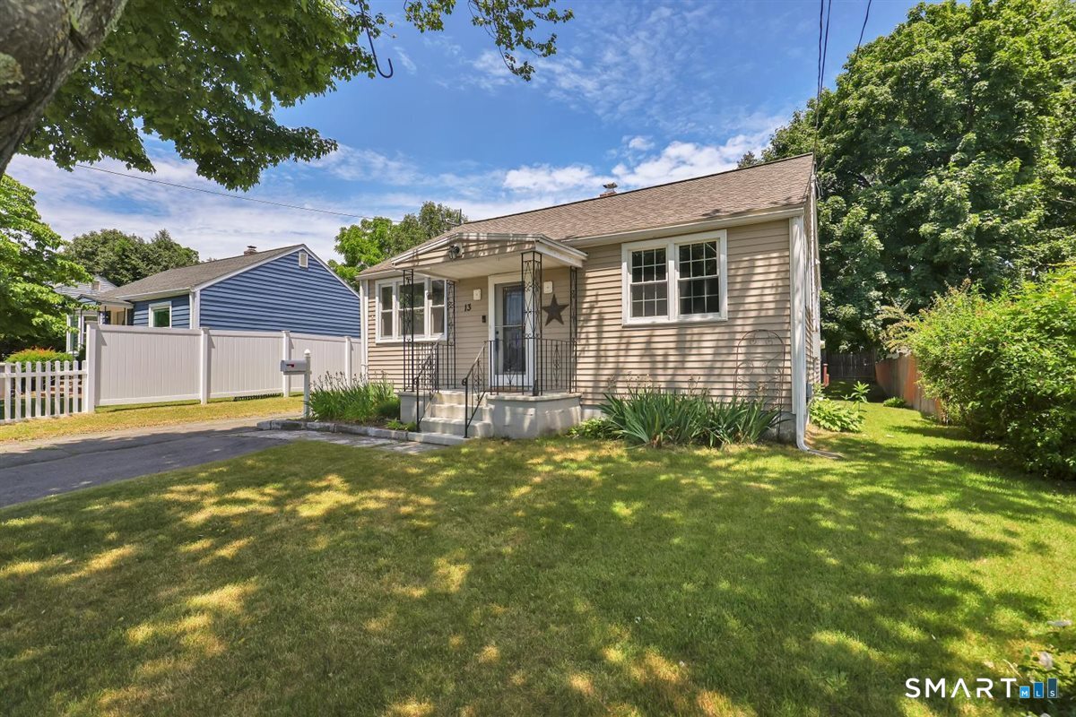 13 Predem Road Bristol CT 06010