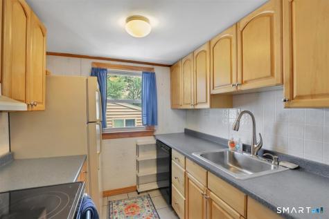 13 Predem Road Bristol CT 06010
