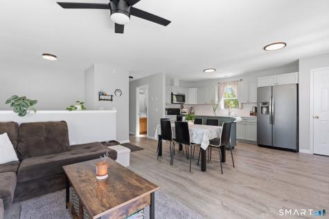 21 Chase Street Stonington CT 06379