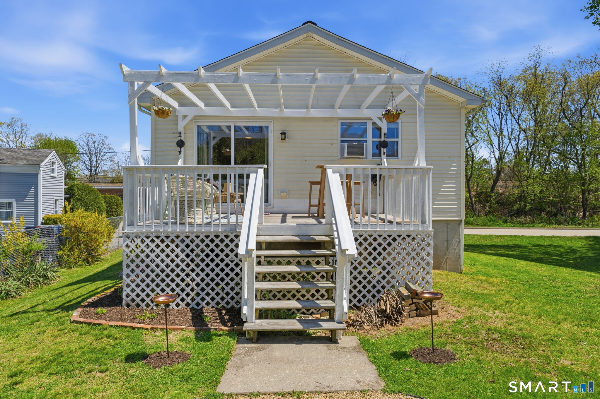 21 Chase Street Stonington CT 06379