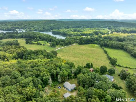 39 Pendleton Road Preston CT 06365