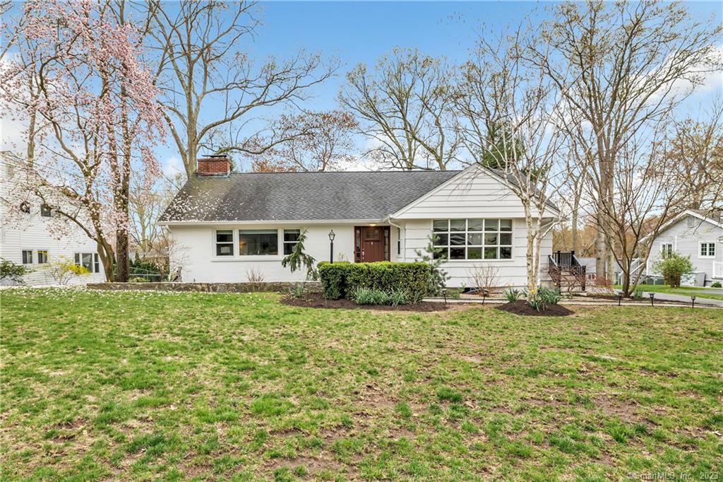 135 Crest Terrace Fairfield CT 06825