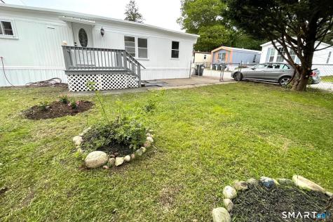 1042 Poquonnock Road Groton CT 06340