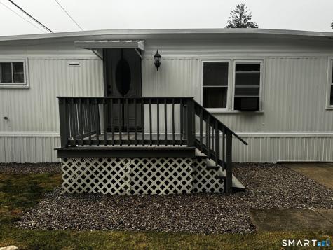 1042 Poquonnock Road Groton CT 06340