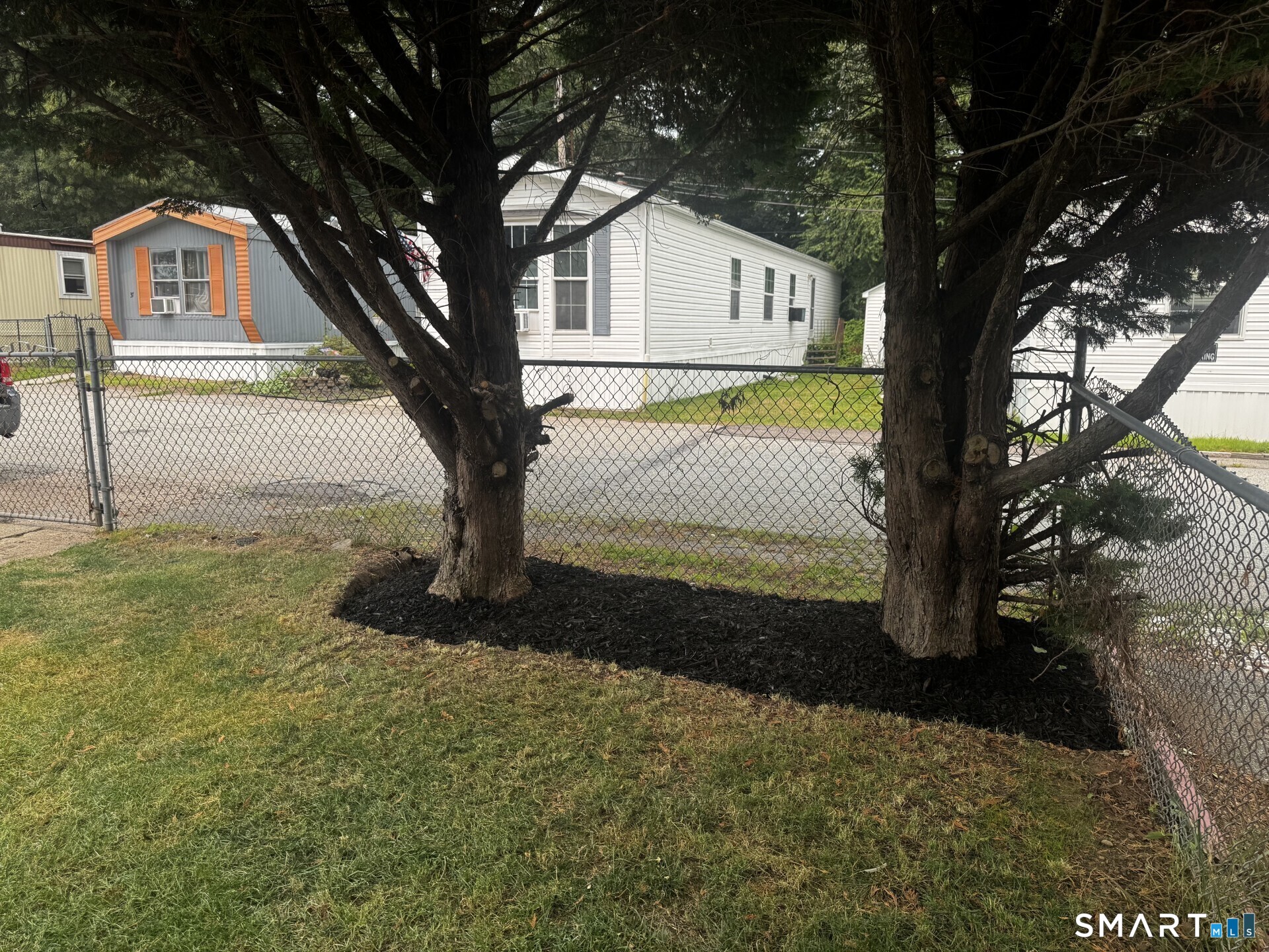 1042 Poquonnock Road Groton CT 06340