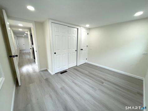 1042 Poquonnock Road Groton CT 06340