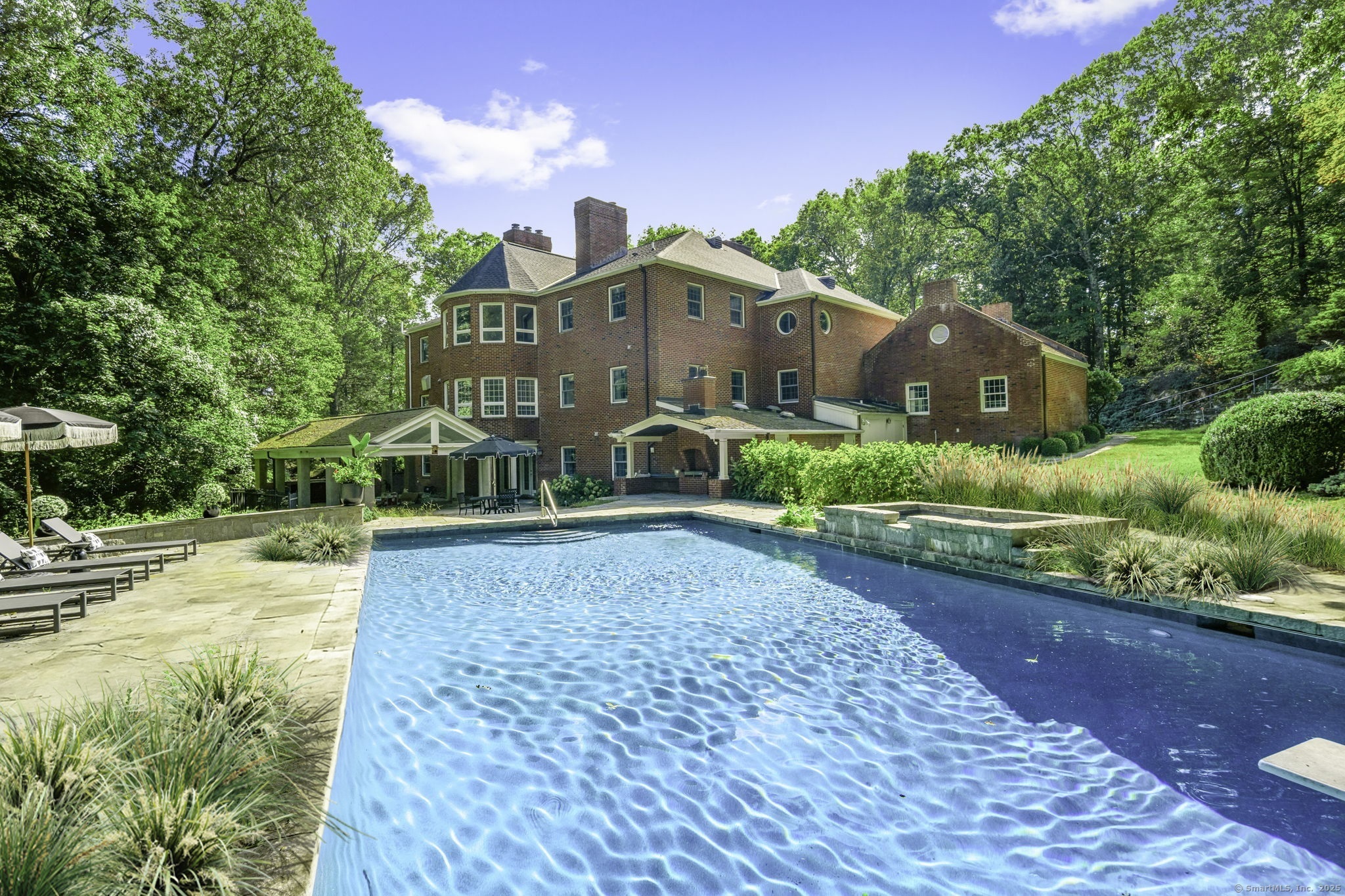 177 Long Close Road Stamford CT 06902