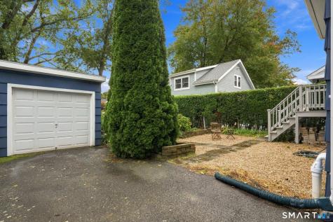 89 Fayerweather Terrace Bridgeport CT 06605