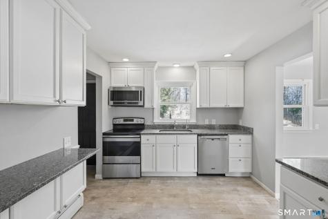 9 Stone Court Ledyard CT 06335