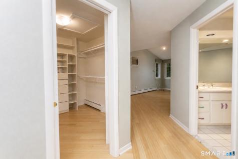 39 Woodhaven Drive Simsbury CT 06070