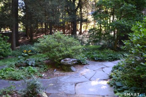 39 Woodhaven Drive Simsbury CT 06070