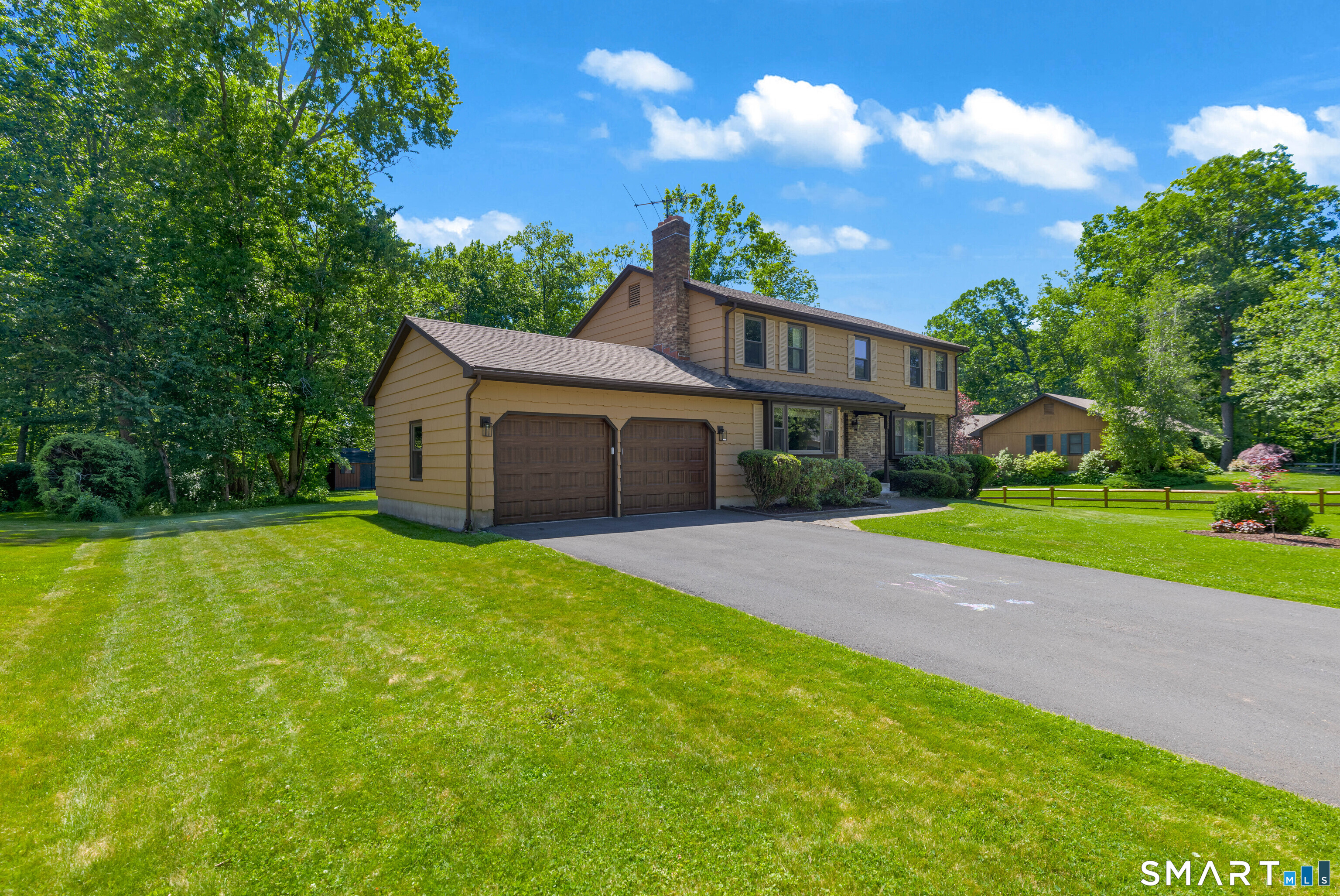 86 Carriage Way Windsor CT 06095