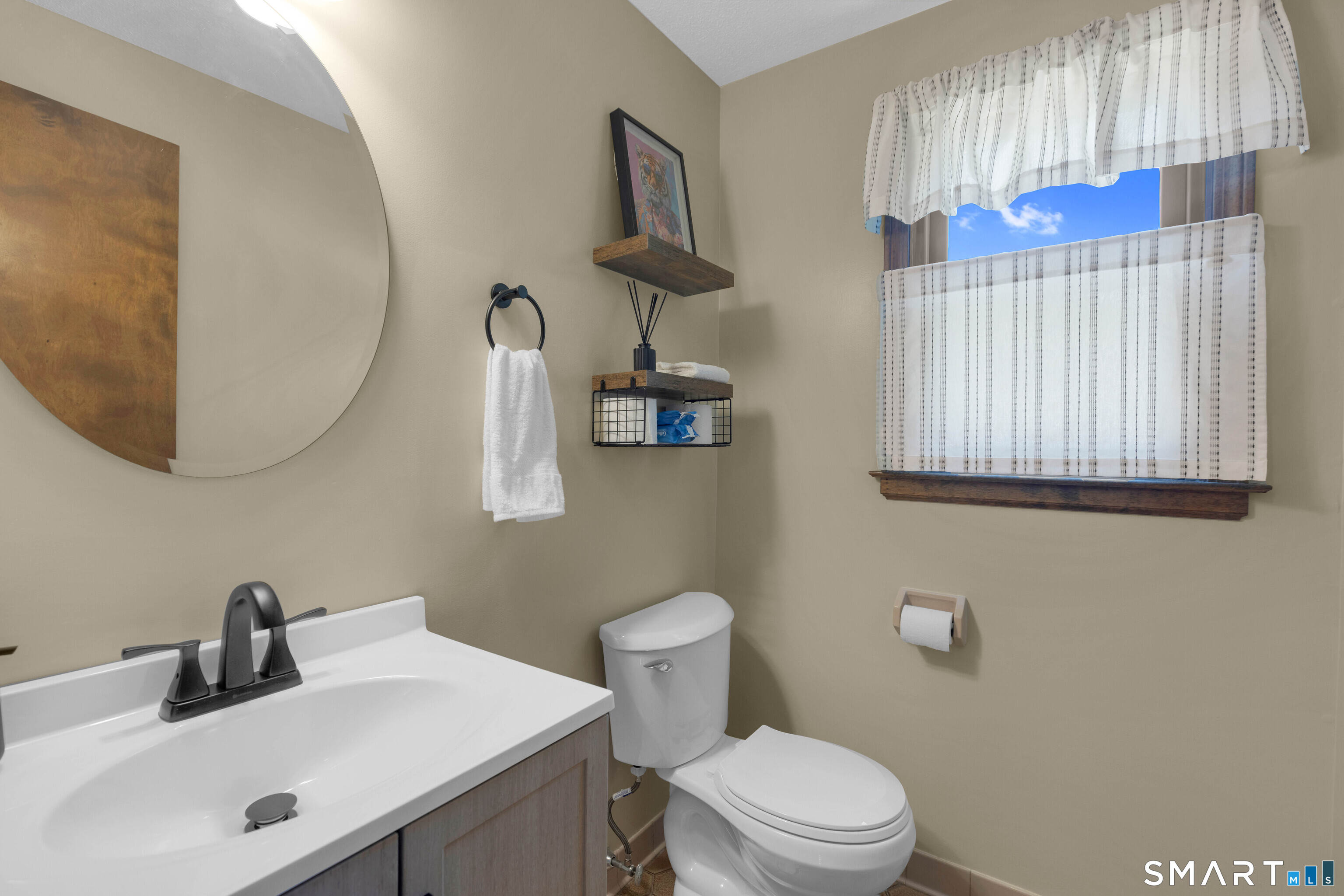 86 Carriage Way Windsor CT 06095