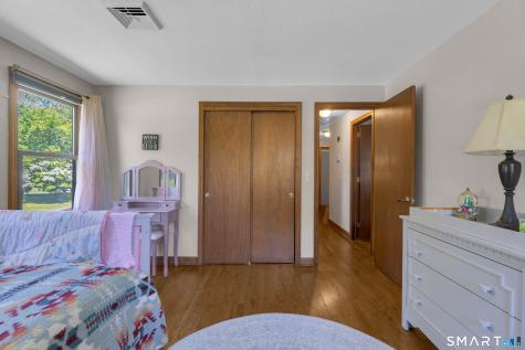 86 Carriage Way Windsor CT 06095